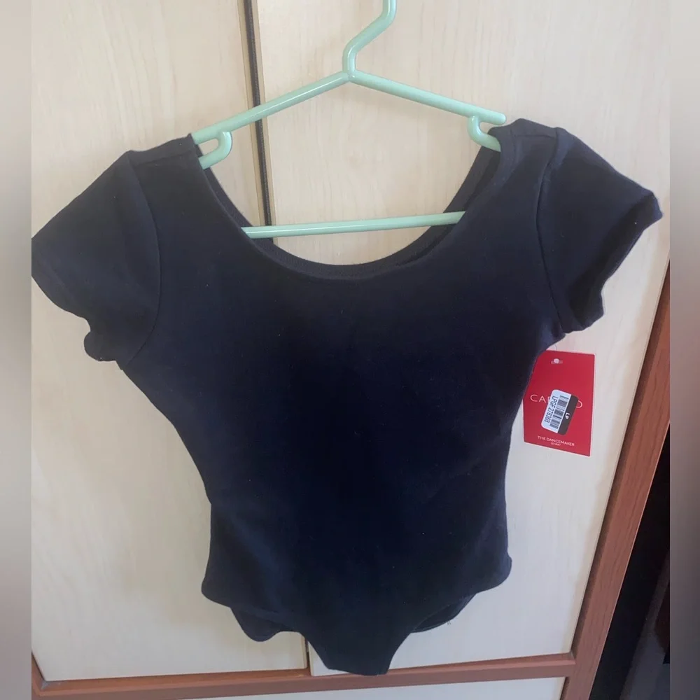 Capezio Girls Black Short Sleeve Dance Leotard Size M NWT